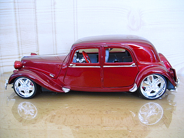 5_15CV 6CYL tuning 1952 (Maisto)-1/18