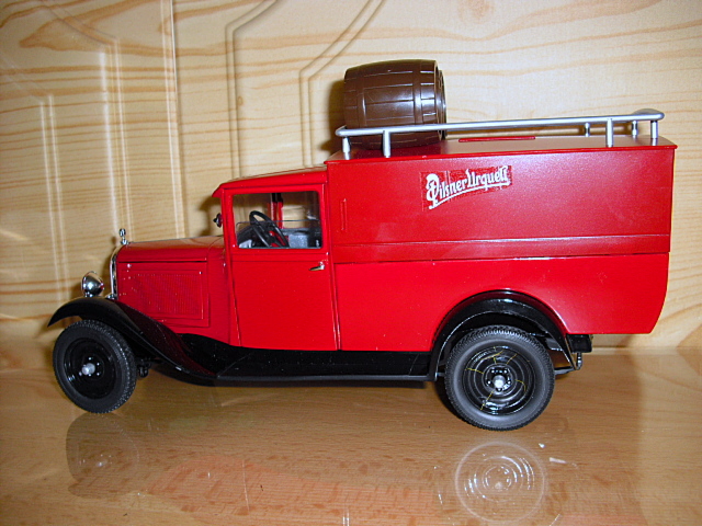 3_C4 F. Pilssner Urguell 1930 (Solido)-1/18