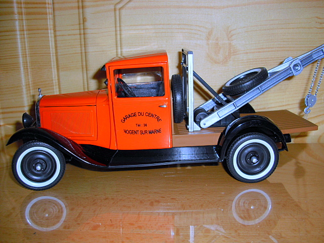 5_C4 F.  Dépanneuse Garage 1930 (Solido) -1/18