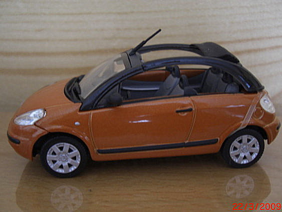7_C3 Pluriel oranžová metal. 2003 (Norev)-1/43