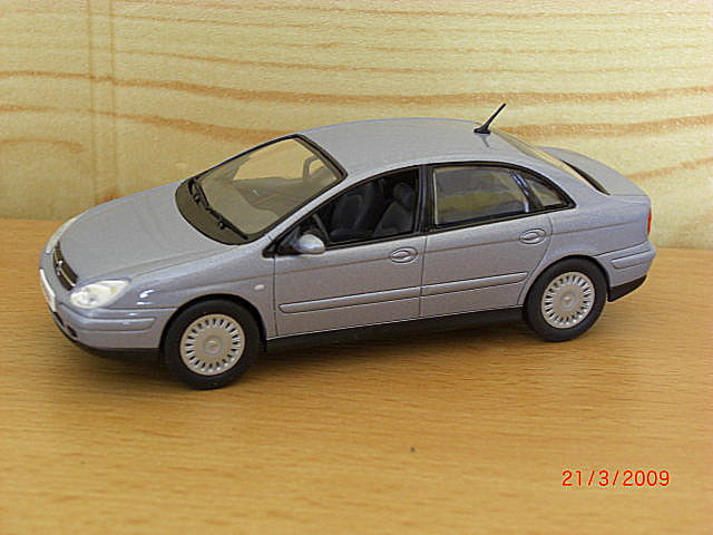 2_C5 stříbrná met. 1.g. 2001 (Norev)-1/43