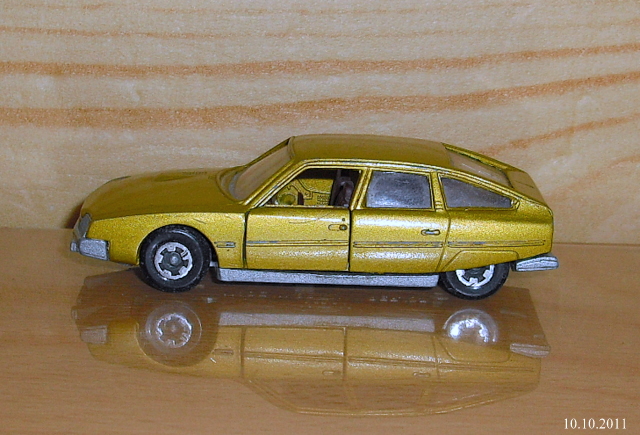 6_CX 2400 Palas zlatá met. 1976 (Mira)-1/61