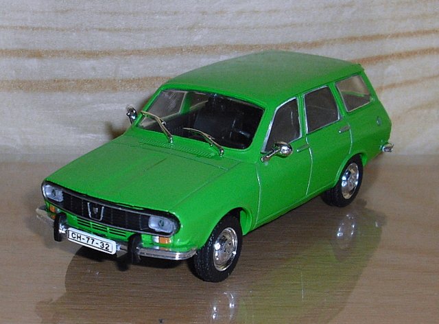 7_Dacia 1300 break zelená 1975 (Rumunsko) P.R.C.-1/43