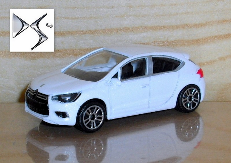 10_DS4 bílá 2013 (Majorette) -1/55