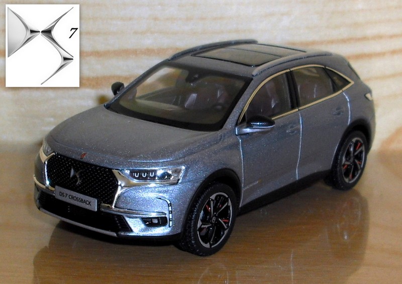 16_DS7 Crossback stříbrná 2017 (Norev) -1/43  limitka