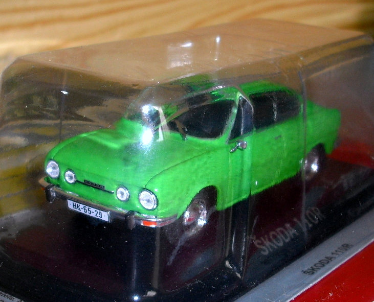 105_Škoda 110R zelená 1970-80 ČSSR (Legend.auta-DeAgostini)-1/43