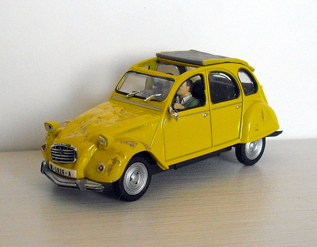 32_2CV 007 žlutá 1948 (U.H.( měř:1/43