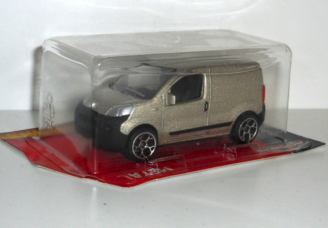 10_Nemo bronzová 2009 (Majorette)-1/55