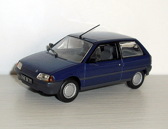 2_AX 11 TRF modrá 1987 (Altaya)-1.43