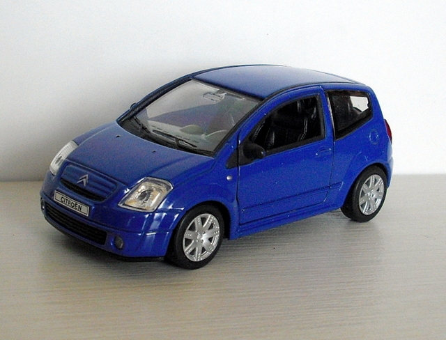 5_C2 modrá 2004 (Welly) -1/32