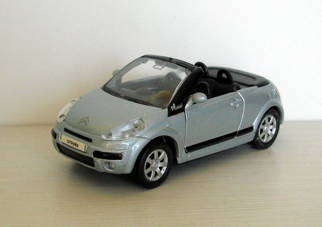 5_C3 Pluriel stříbrná 2003 (Maisto)-1.32