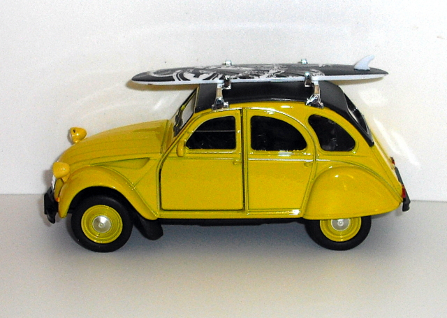 30_2CV Surf 1969 žlutá (Welly) 1.34-39