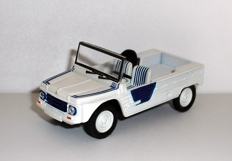 7. Méhari Azur 1983 (Norev) 1/64