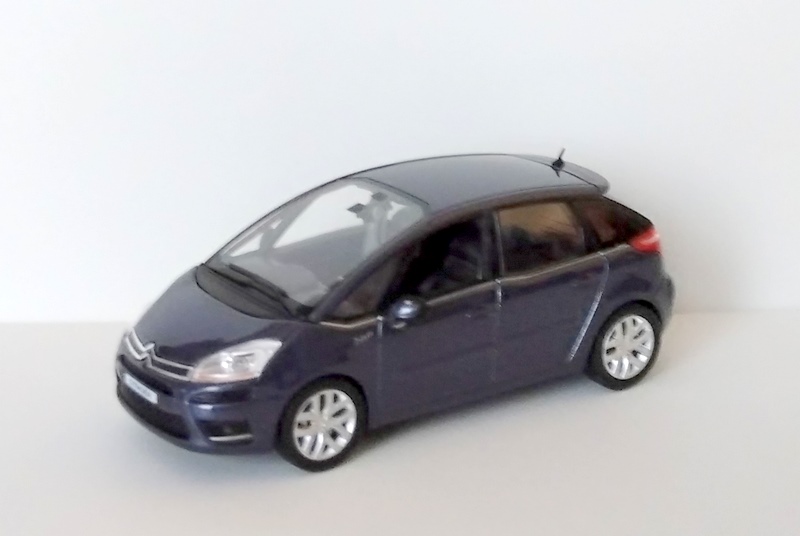 C4 Picasso 2007 fialová 